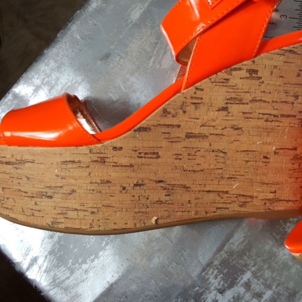 BCBG nwot Neon Orange Platform wedges size 7.5 - Picture 7 of 7